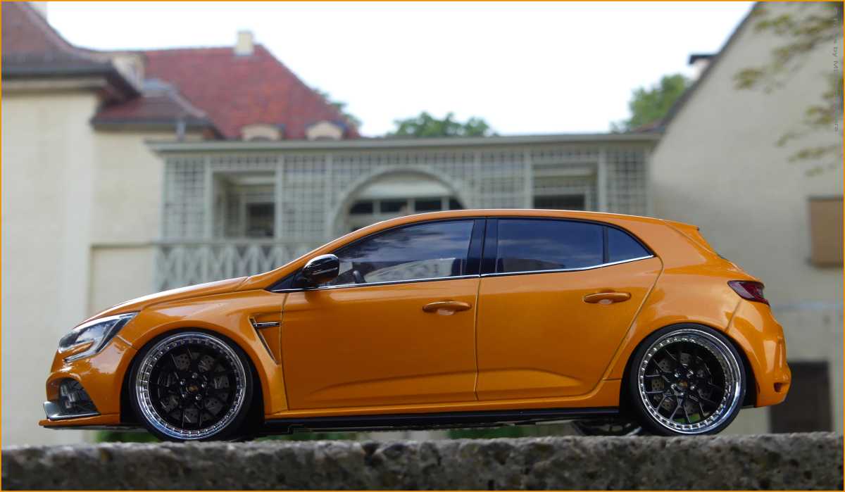 1:18 Renault Megane RS - Tonic Orange Edition -